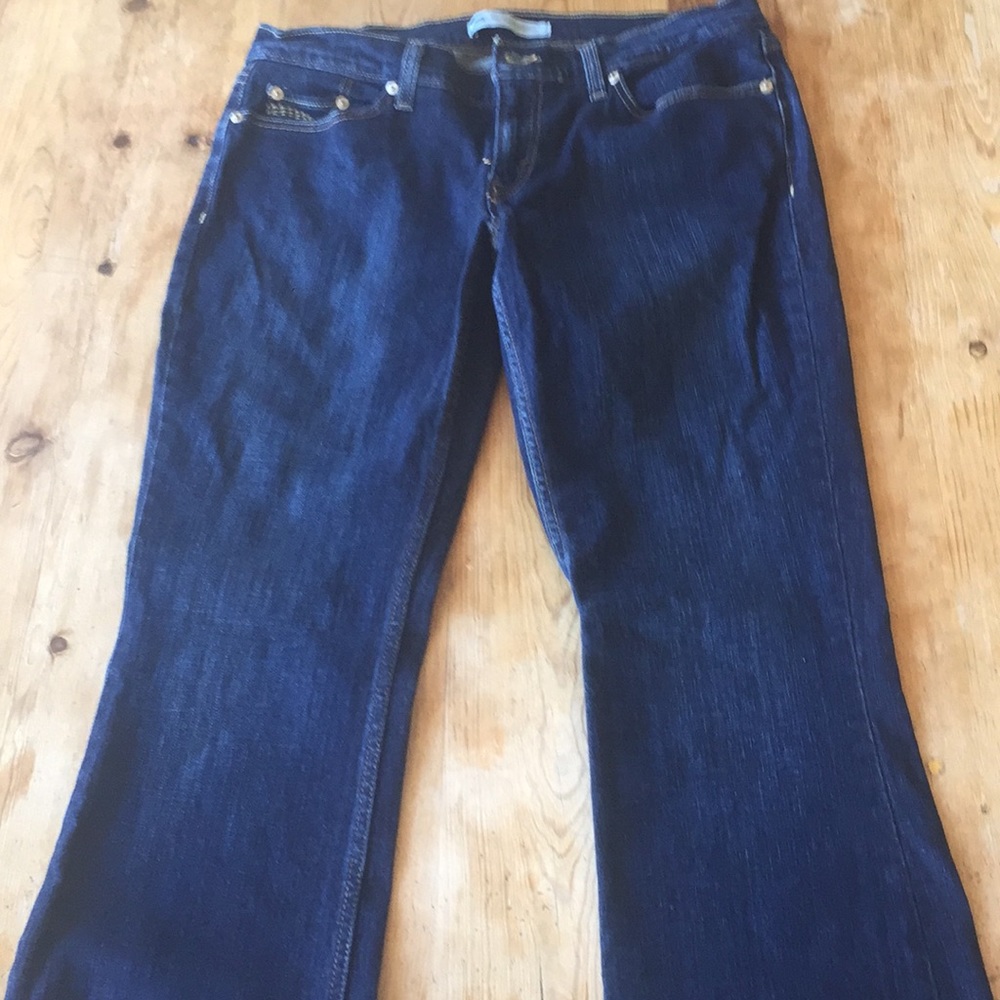 Women’s blue jeans